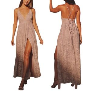 NWT LULUS Stolen Moments‎ Dusty Pink Lace-Up Lace Maxi Dress. Size M